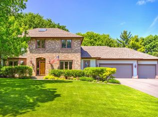 6300 Oxbow Bnd, Chanhassen, MN 55317