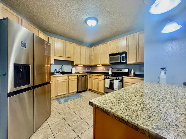 619 8th St SE Unit 115, Minneapolis, MN 55414