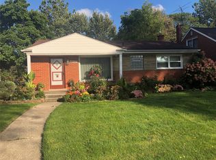 24120 Geneva St, Oak Park, MI 48237