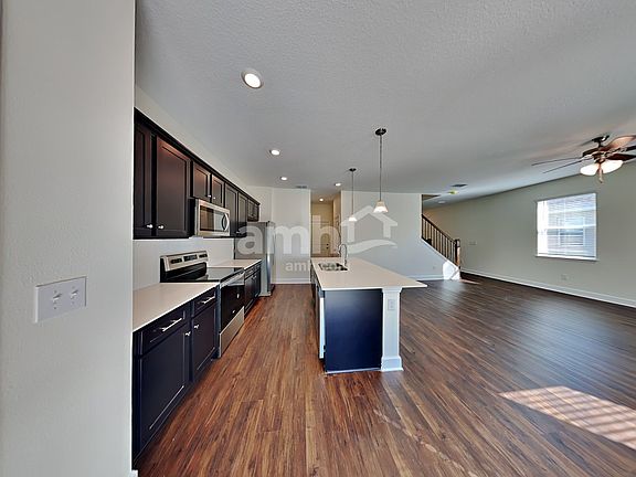 4th image of 3125 Artemisia Ln