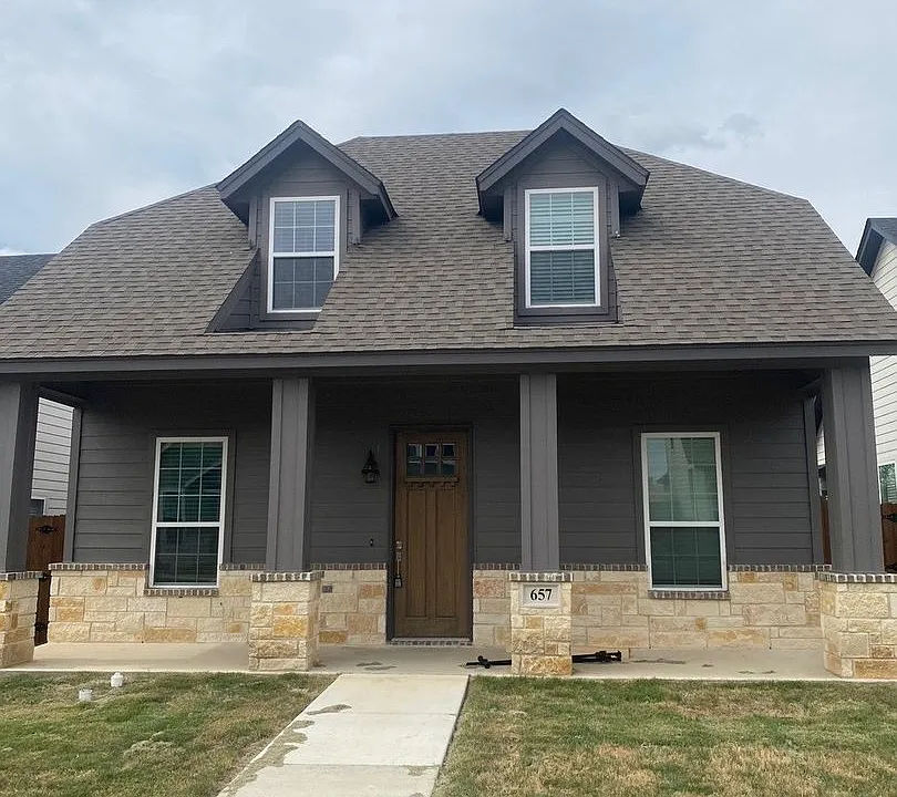 657 The Cottages Dr