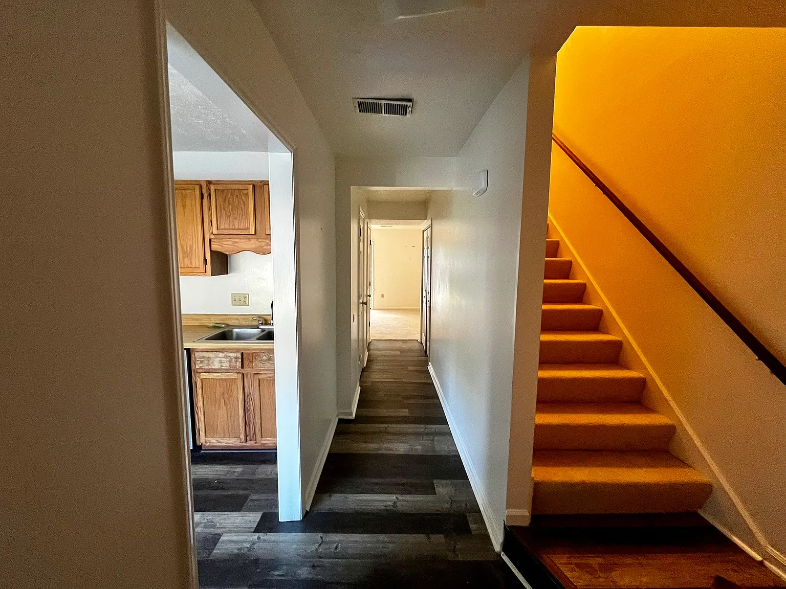 3 Bdrm Townhouse — Photo 4