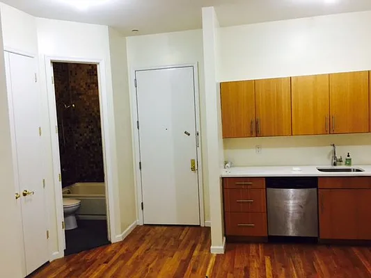 Rented by null | media 9