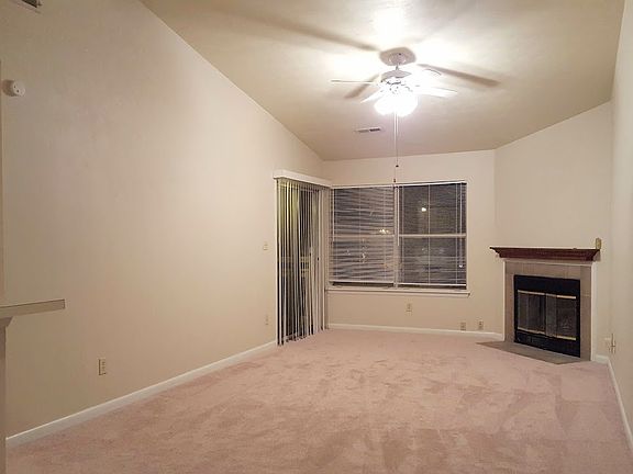 4th image of 3954 Palomino Dr APT 203
