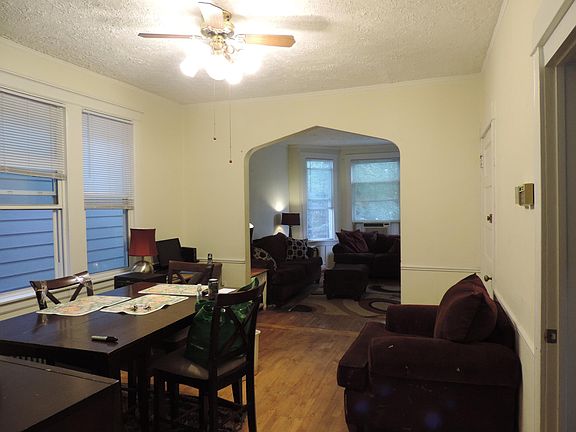 3rd image of 3448 N Oakley Ave #2