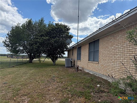 3rd image of 4489 County Road 240