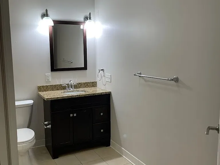 HUGE Downtown Loft 2 Bedrooms, 2 Bathrooms in Syracuse — Photo 3