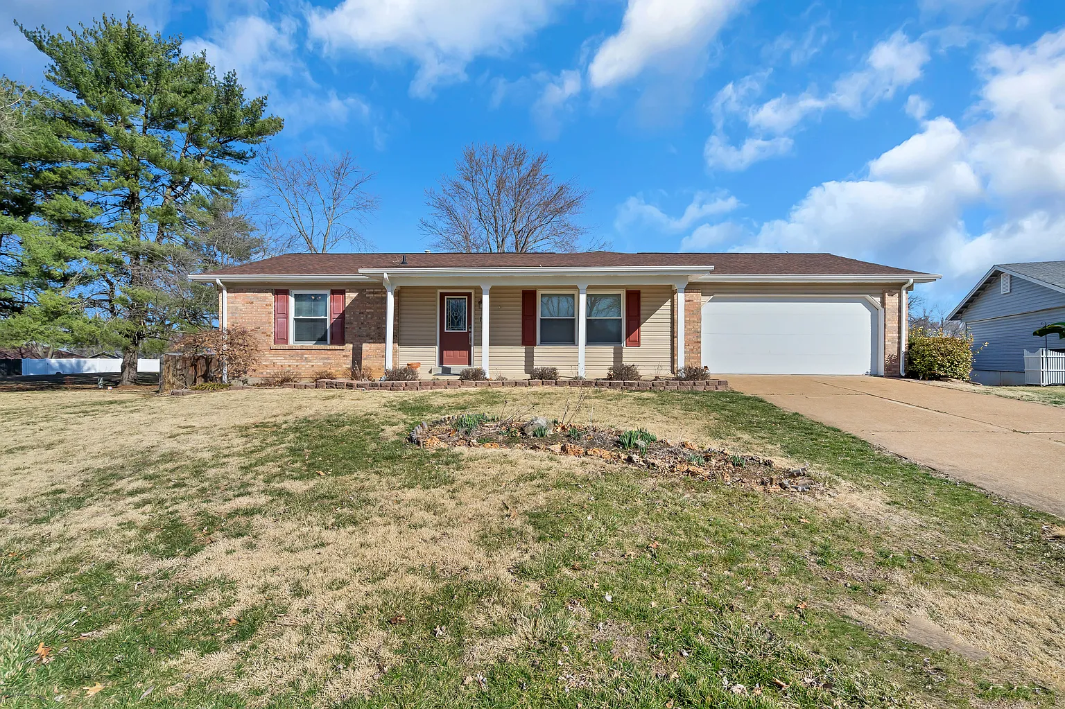 10 Appletree Dr photo 1