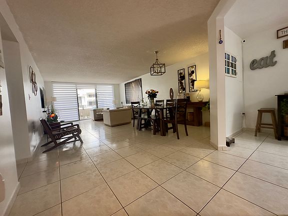 3rd image of 13951 Kendale Lakes Cir #807