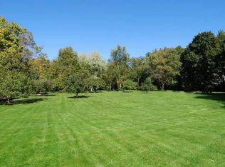 95 Chester Pl, Southport, CT 06890