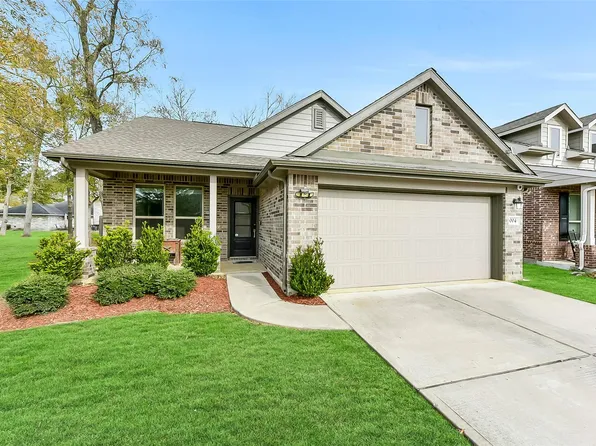 1004 Bulwark Dr, Crosby, TX 77532