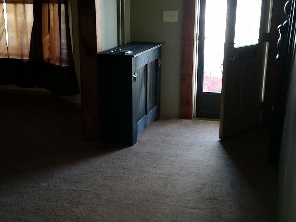 2nd image of 1804 Centre St