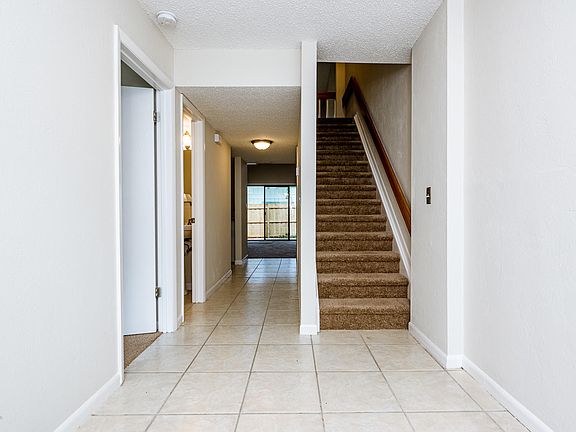 4th image of 23 Oakwood Park