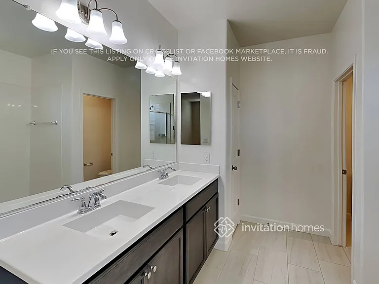694 W Belmont Red Trl — Photo 16