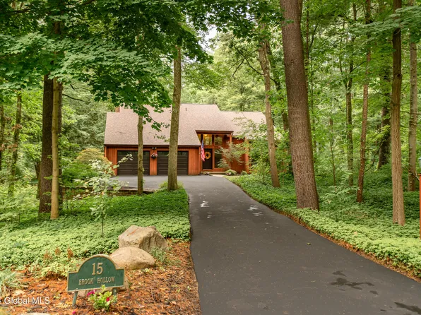 15 Brook Hollow Road, Ballston Lake, NY 12019