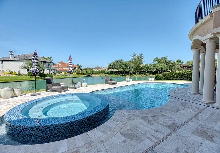 5623 Waters Landing Ln — Photo 40