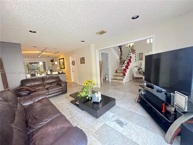 1115 River Birch St — Photo 9