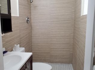 36 W 37th St, Hialeah, FL 33012