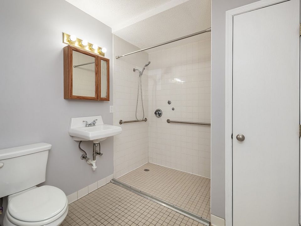 Oasis of O'Bryonville Apartments 3057 Obryon St Cincinnati OH Zillow