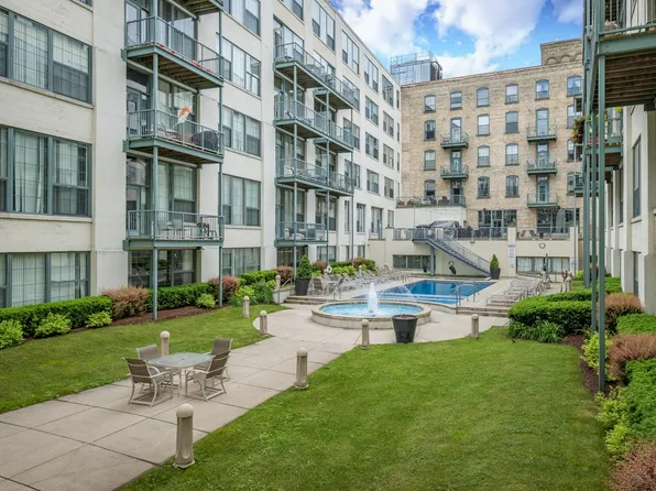 940 Monroe Ave NW Unit 430, Grand Rapids, MI 49503