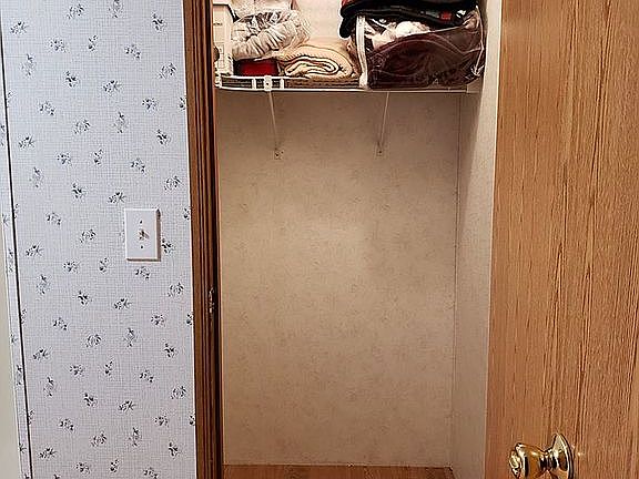 Closet 2