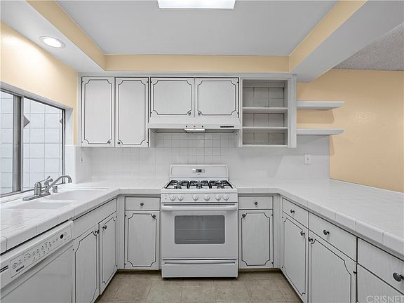 4th image of 19319 Oak Plaza Ct
