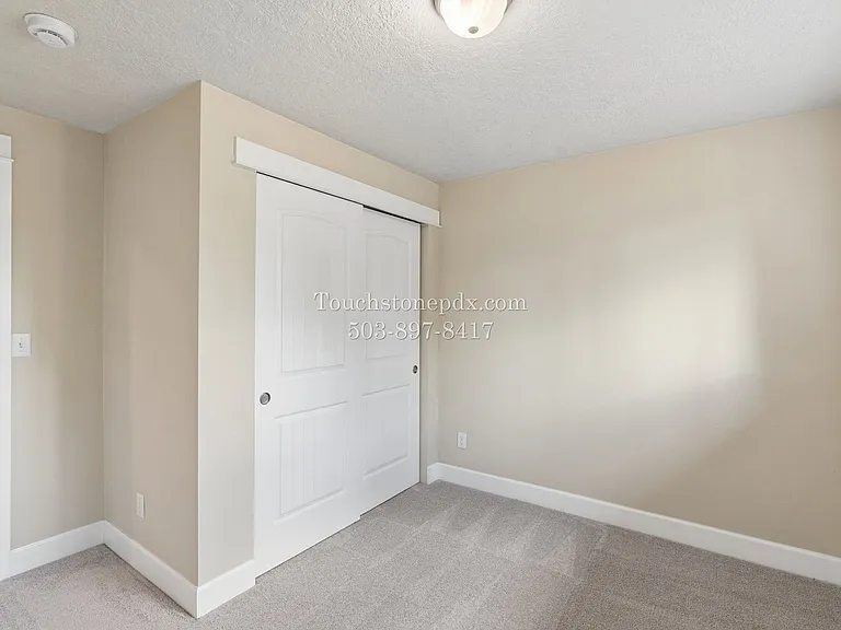 2791 Warwick St — Photo 24