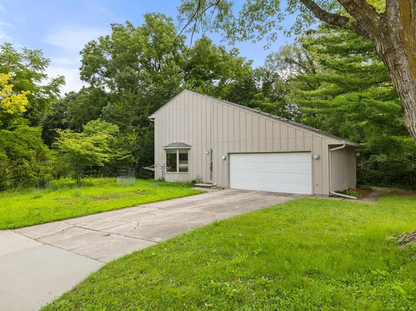200 Westbend Cir, Ames, IA 50014