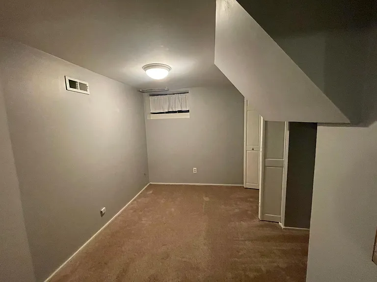 403 E Louisiana Ave — Photo 22