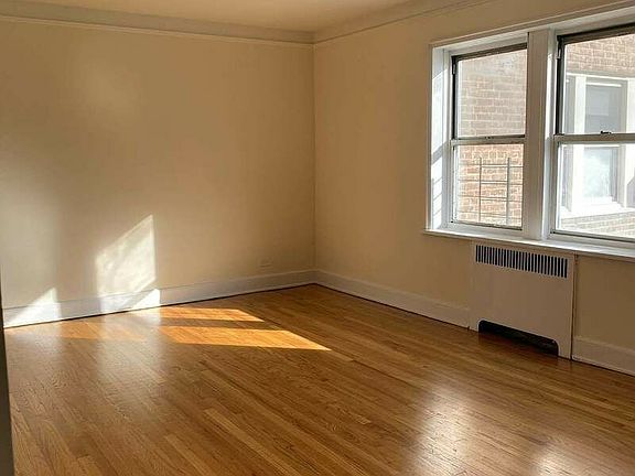 4th image of 5410 Netherland Ave #D35