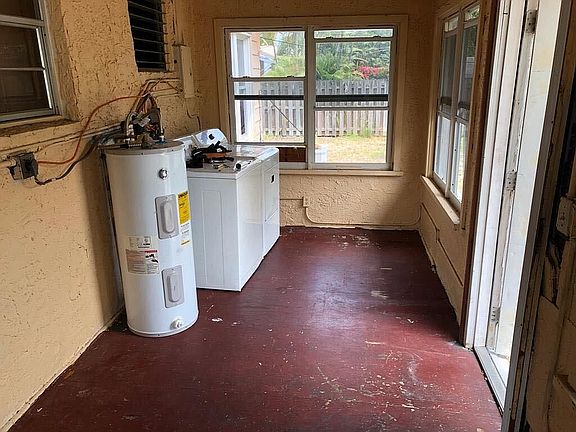 3rd image of 424 53rd St