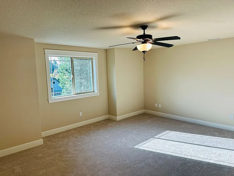 12510 NW 34th Ct — Photo 23