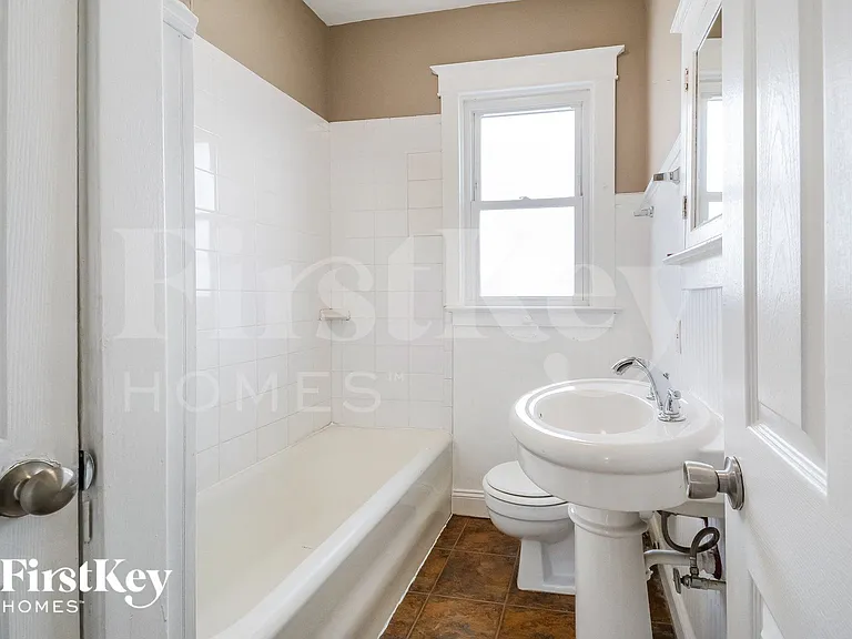 1455 S New Florissant Rd — Photo 14