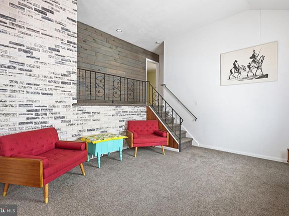 5th image of 161 Crockett Rd