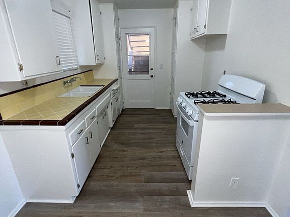 5th image of 6243-65 Vineland Ave #63VI3