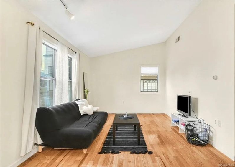 1st image of 15 Crest St APT 22