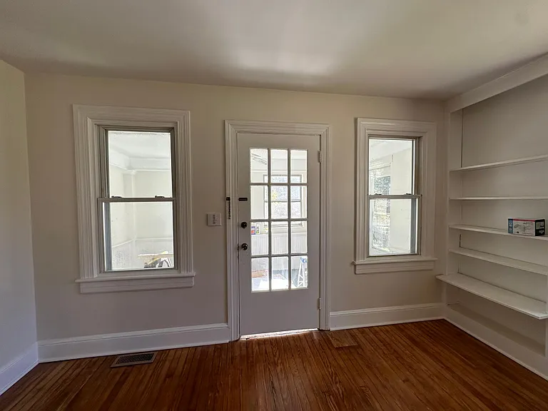 4565 Nelms Ln NE — Photo 4