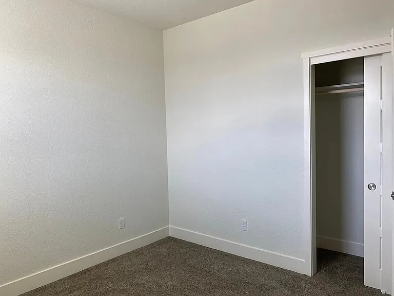2454 Fidalgo Way — Photo 14
