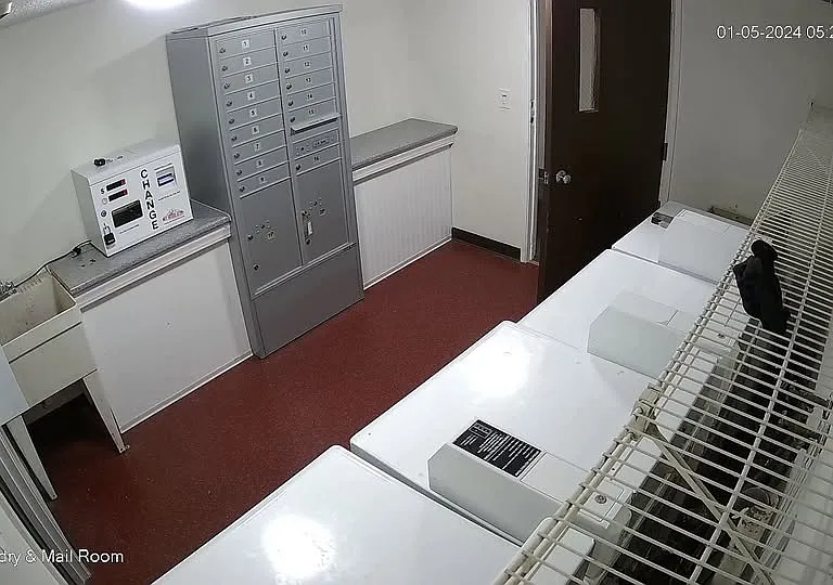 Timber Lake Apartments — Photo 14