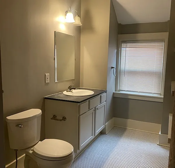 130 Gibbs St #4 — Photo 14