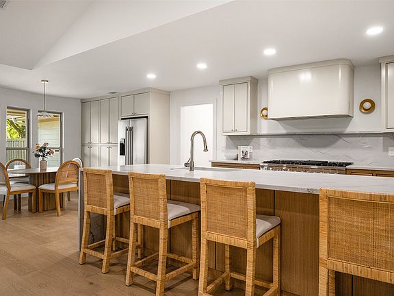 4th image of 10656 Cox Ln