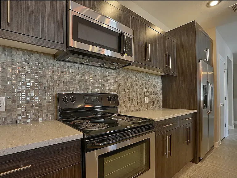 Moderno Village Apartments and Town Homes — Photo 7