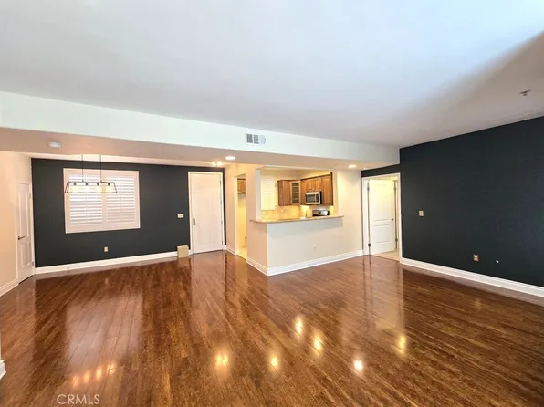 4724 Kester Ave Unit 409, Sherman Oaks, CA 91403