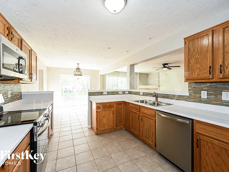 2125 Picketside Dr — Photo 9