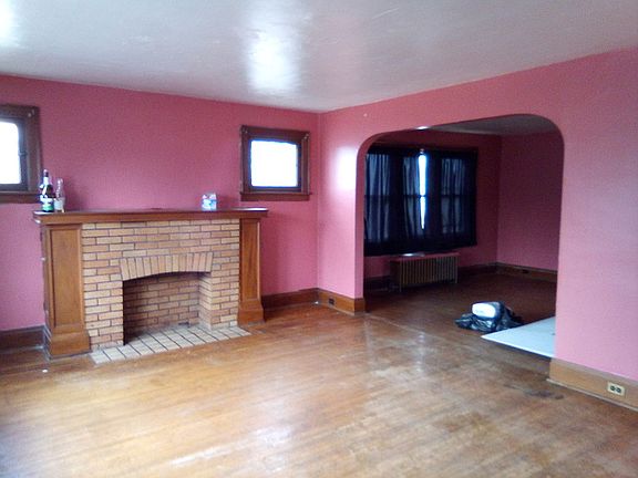 3rd image of 248 Dewey Ave