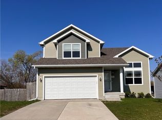 4344 E 48th St, Des Moines, IA 50317