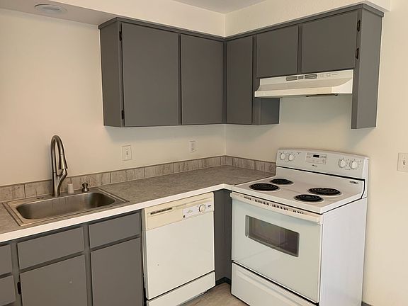 4th image of 1329 Z St #E