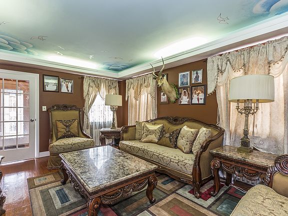 3rd image of 227-15 114th Drive