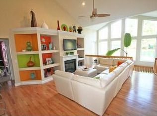 624 Loughmor Pass, Weldon Spring, MO 63304