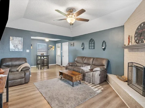 432 Post Oak Ln, Burleson, TX 76028